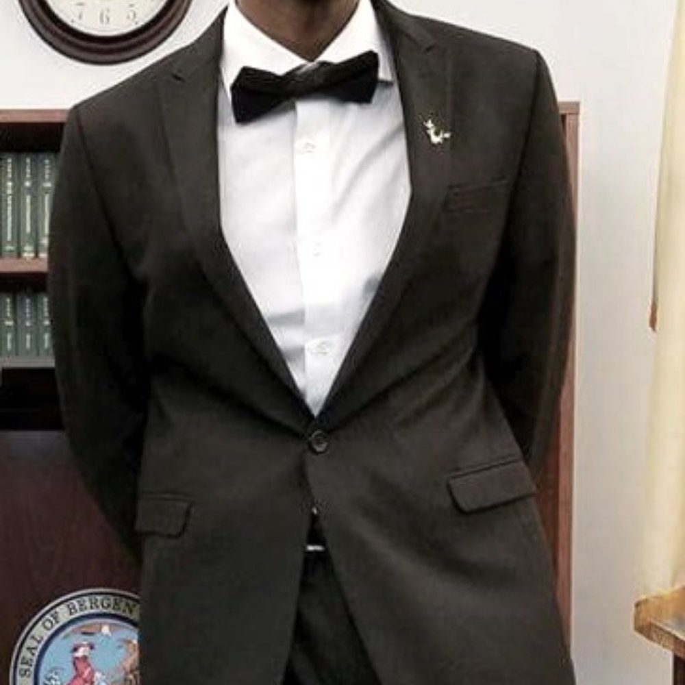 Men's Black Suit Size M